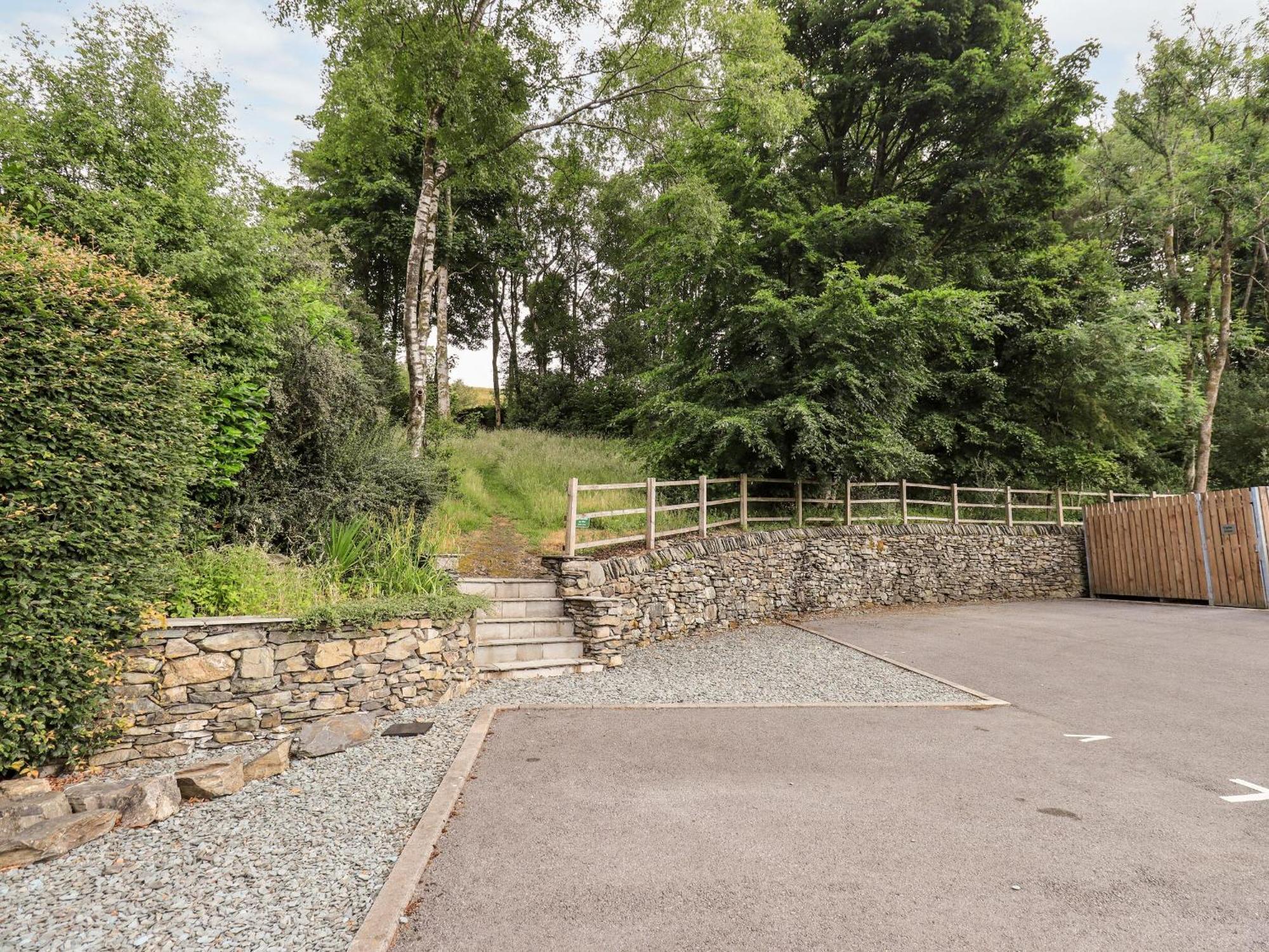 Deer Wood At Applethwaite Hall Windermere Exterior photo