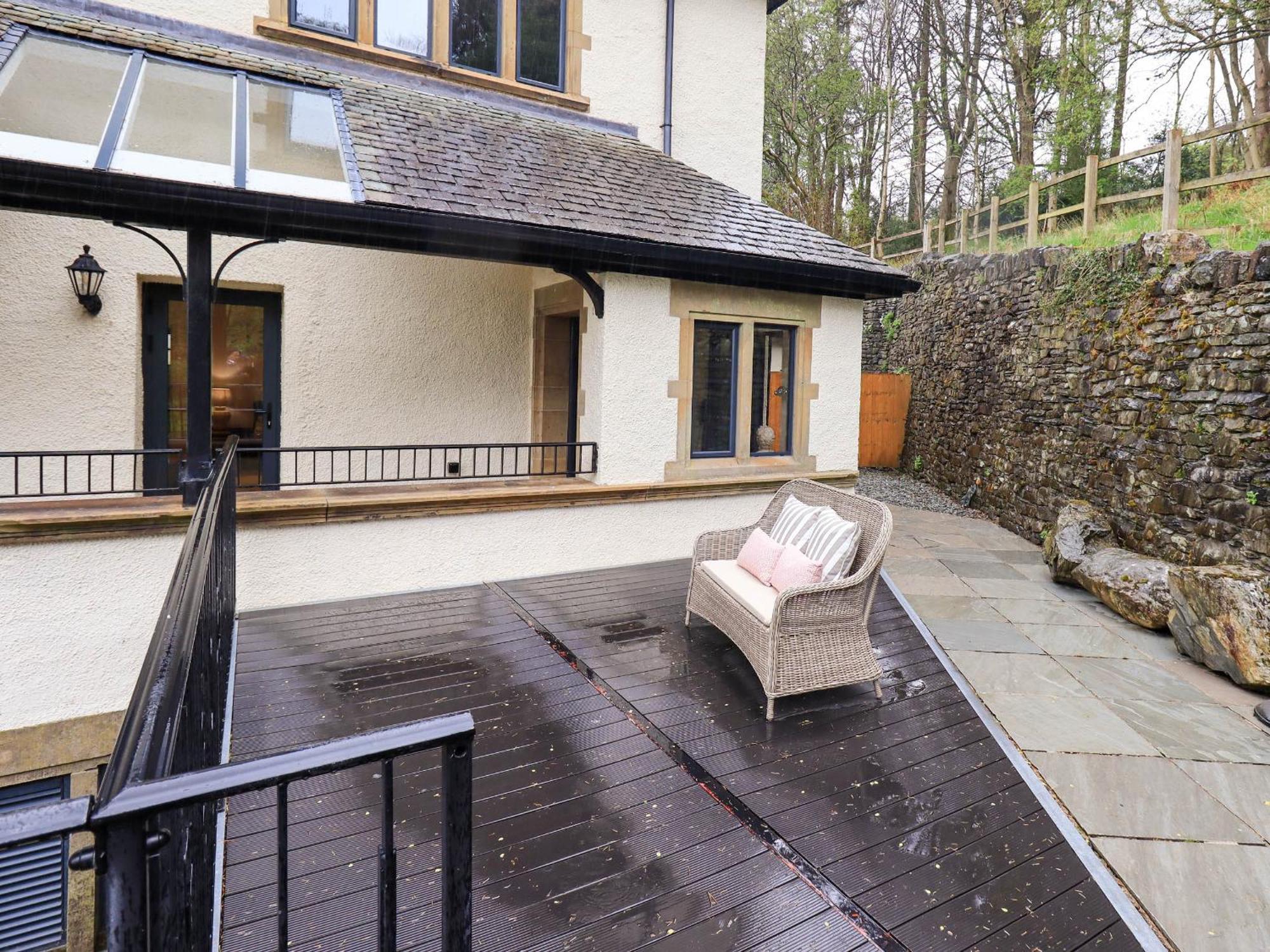 Deer Wood At Applethwaite Hall Windermere Exterior photo
